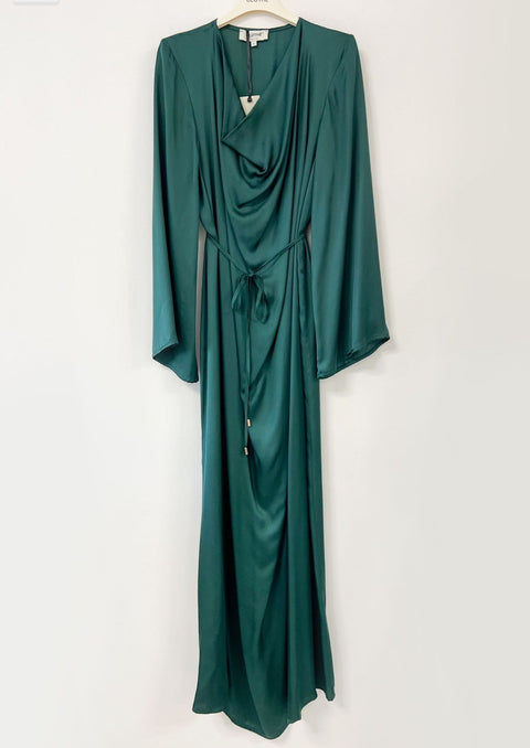 Longues robes en satin, Fabrication Italienne